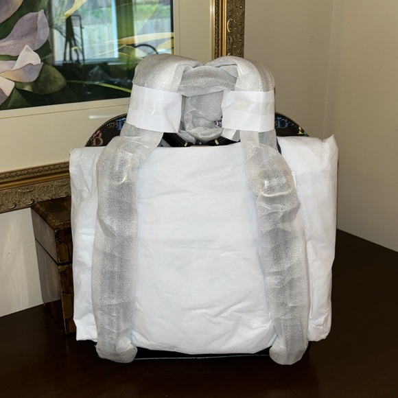 Dooney & Bourke Multi Domed NWT DB75 Backpack🎉HP🎉 - Picture 14 of 15